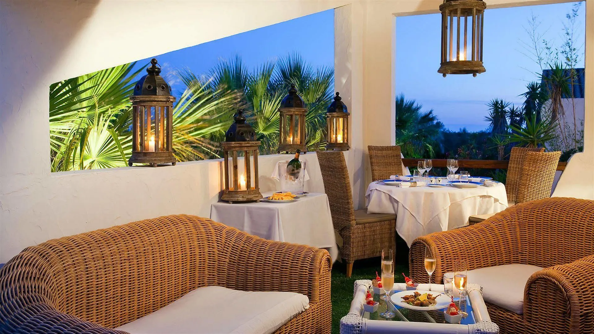 Mangio Fango Hotel Et Spa Saintes-Maries-de-la-Mer 4*,  França