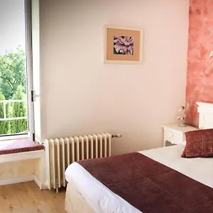https://auberge-des-7-tours.midi-pyreneeshotels.com